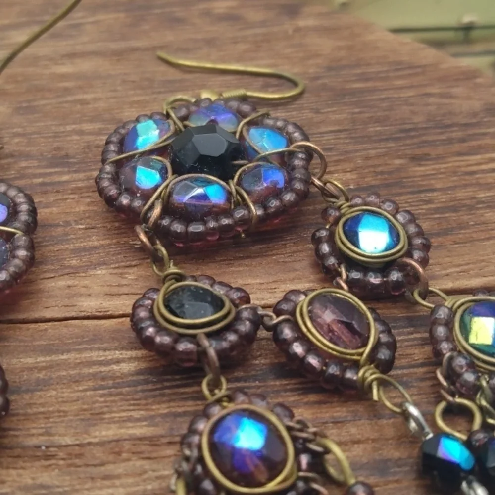 unmarked‎ Michael negrin gothic Aurora borealis facet beaded earrings E826